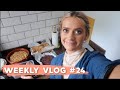 WEEKLY VLOG #25 | SO MANY CAKES!! WHAT I ATE THIS WEEK! | EmmasRectangle