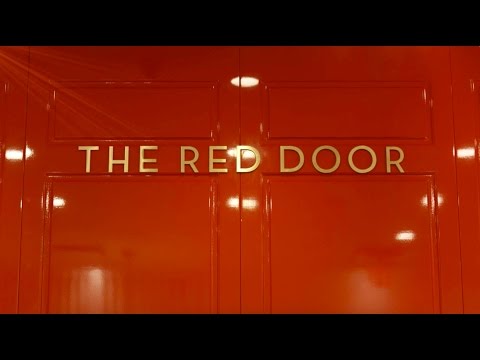 The Red Door Salon Spa At The Garden City Hotel 45 Seventh