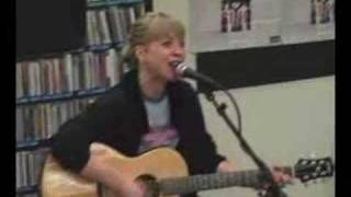 Kristin Hersh Live at Lou&#39;s Records &quot;Gazebo Tree&quot;