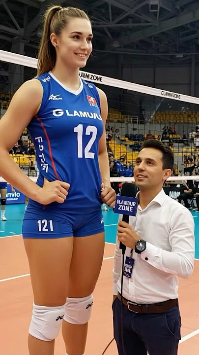 World's tallest female volleyball player😍#shorts #tallwoman #tallgirlfriend #volleyball