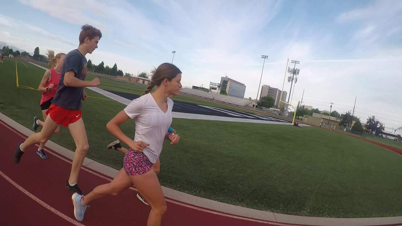 Workout Wednesday 1600m, 800m - YouTube