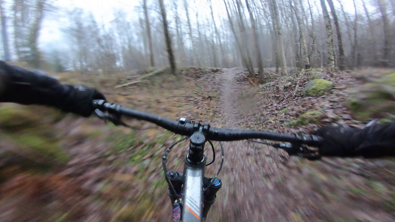 Mikkelän dirtti - Itään monttu // 2020-11