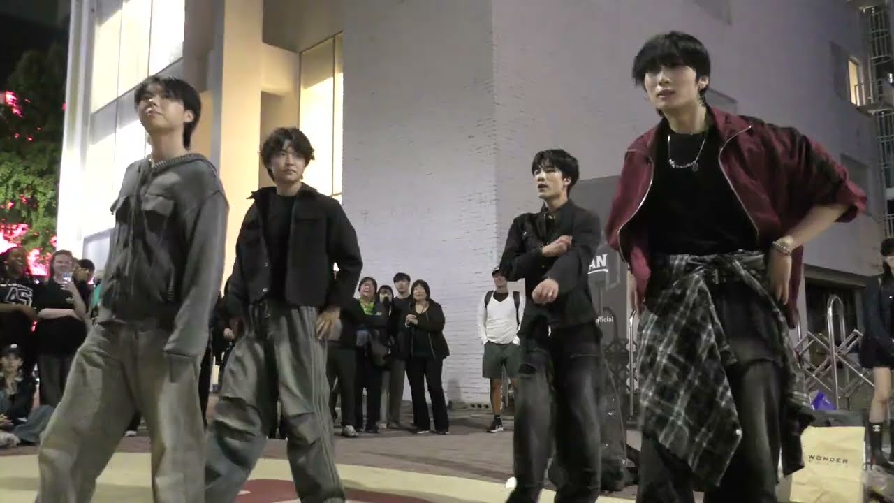 251012 Korea Kpop Dance Team mocean (모션) - Don't Call Me (SHINee) Hongdae busking
