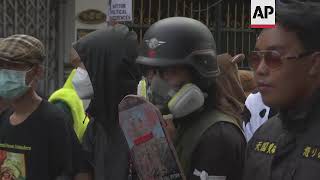 Protesters at APEC clash with Bangkok police