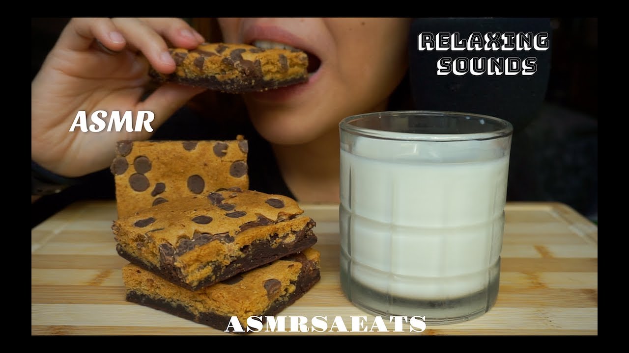 Mukbang Asmr Fudge Chocolate Chip Square Cookies w/ Milk (No talking) Asmr S.A. Eats