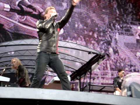 Bon Jovi, Helsinki, 17.7.2011 - Love's the only ru...