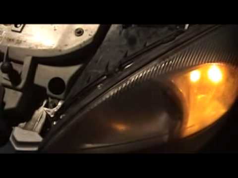 How to Change a Taurus Headlight or Turn Signal 00-07