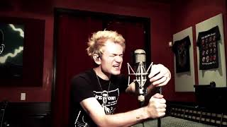 Download Lagu Sum 41 - Blood In my Eyes [ACOUSTIC 2020] Español