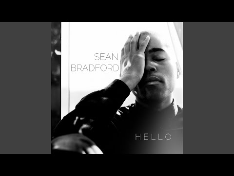 Assista a Hello no YouTube Assista a Hello no YouTube