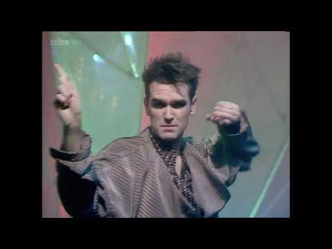 The Smiths - How Soon Is Now? (TOTP 1985)
