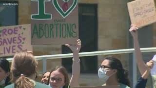 Details Hundreds of Austin-area students protest Roe v. Wade SCOTUS opinion Guide