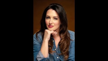 Thumbnail of Rachel Potter - Waitress Medley