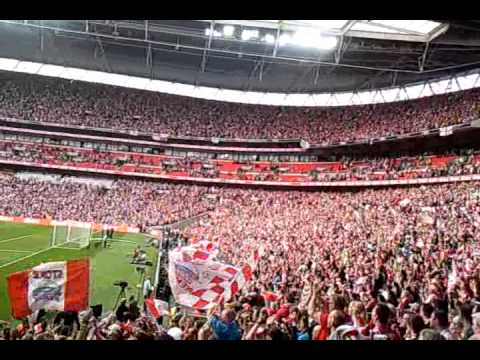 Wembley Delilah - Bolton vs Stoke 17/04/2011