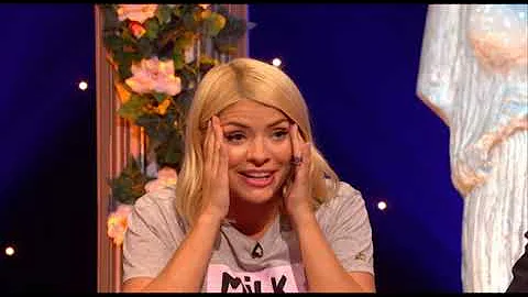 Keith Lemon wears t-shirt featuring Holly Willough...