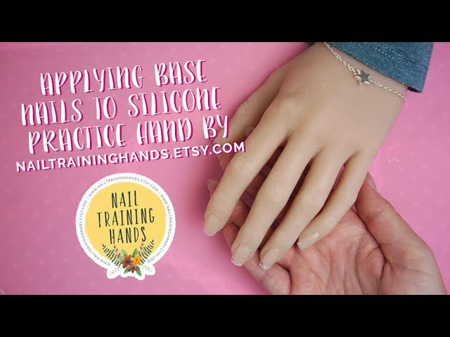 How to apply nail tips on nail trainer