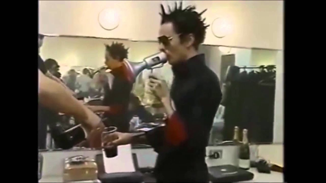 Muse in Japan - Origin Of Symmetry tour 2001 (Full Documentary) - YouTube