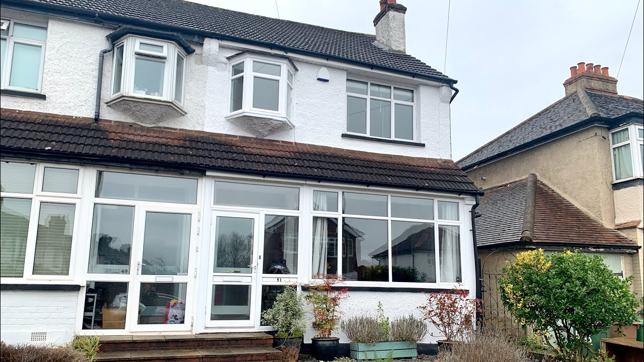 Wallace Crescent, Carshalton YouTube