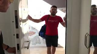 Taner Tanrıkulu Gi̇zli̇ Yapilan Tati̇le Zorla Dahi̇l Olmaya Çalişmak...