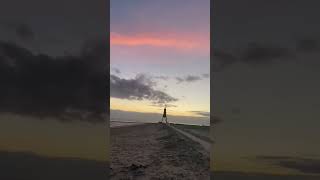 Sonnenaufgang am Meer 😍#meer #vocation #travel #nordsee #cuxhaven #northsea #shorts