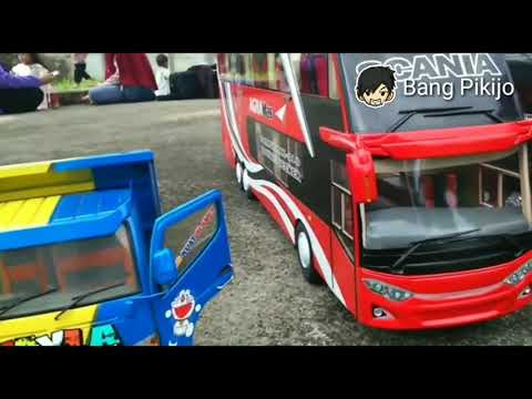 Halo teman teman kali ini video tentang Miniatur bus full spek dibawah 100 ribu kali ini saya me rev. 