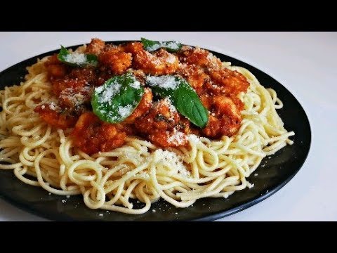 Vidéo: Comment Faire Des Spaghettis à La Sauce Tomate Et Aux Crevettes