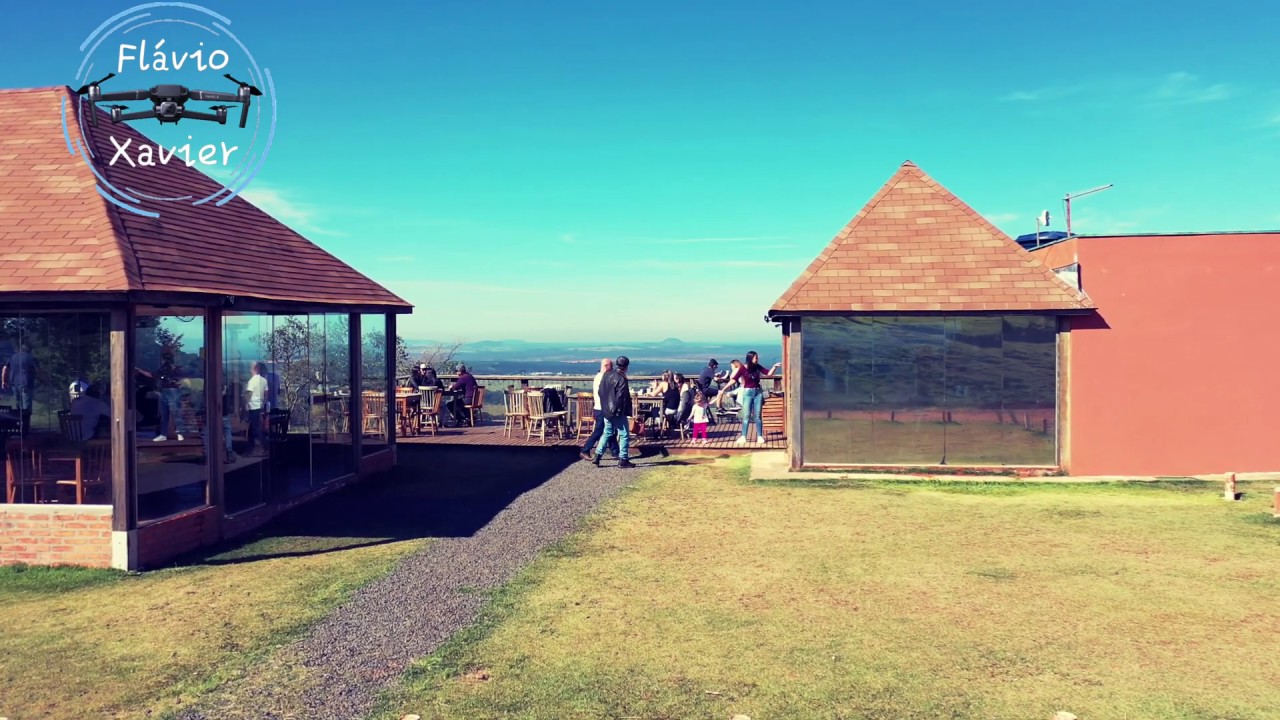 Cuesta Café em Pardinho SP, café Fantástico com vista Fantástica. YouTube Cuesta Café em Pardinho SP, café Fantástico com vista Fantástica. YouTube