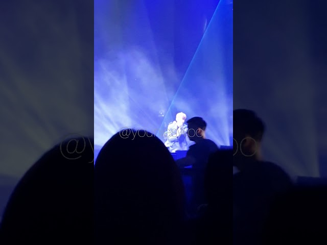 [191019] Intro (Through the Night) - Kang Daniel fancam Color On Me in Manila class=
