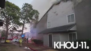 Raw video: 2-alarm apartment fire on York Meadows