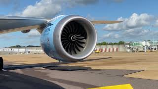 Rolls Royce Trent 1000 engine startup