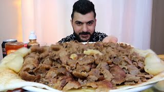اكل لفات شاورما لحم - كص عراقي ولية Eat a shawarma sandwich