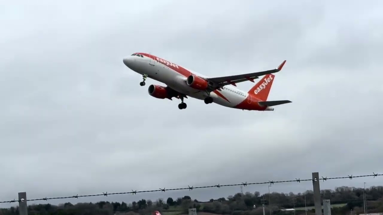 Planespotting at Bristol Airport