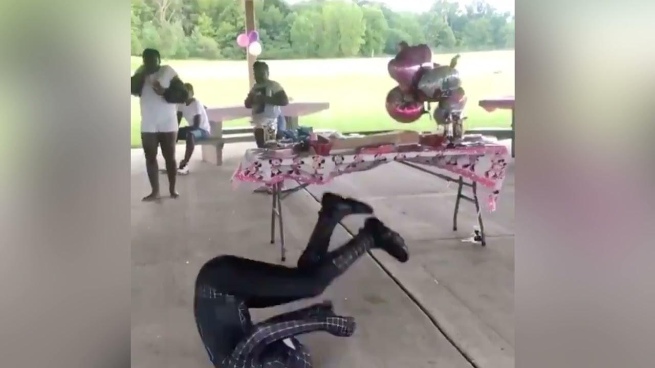 Spider-Man appears at Birthday Party (EPIC FAIL) !! *MUST SEE* What superhero would of did better!?