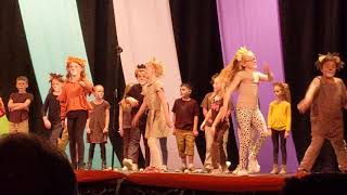 Emma's 3rd grade spanish program 2019 #1