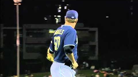 2011/05/24 Qualls induces double play