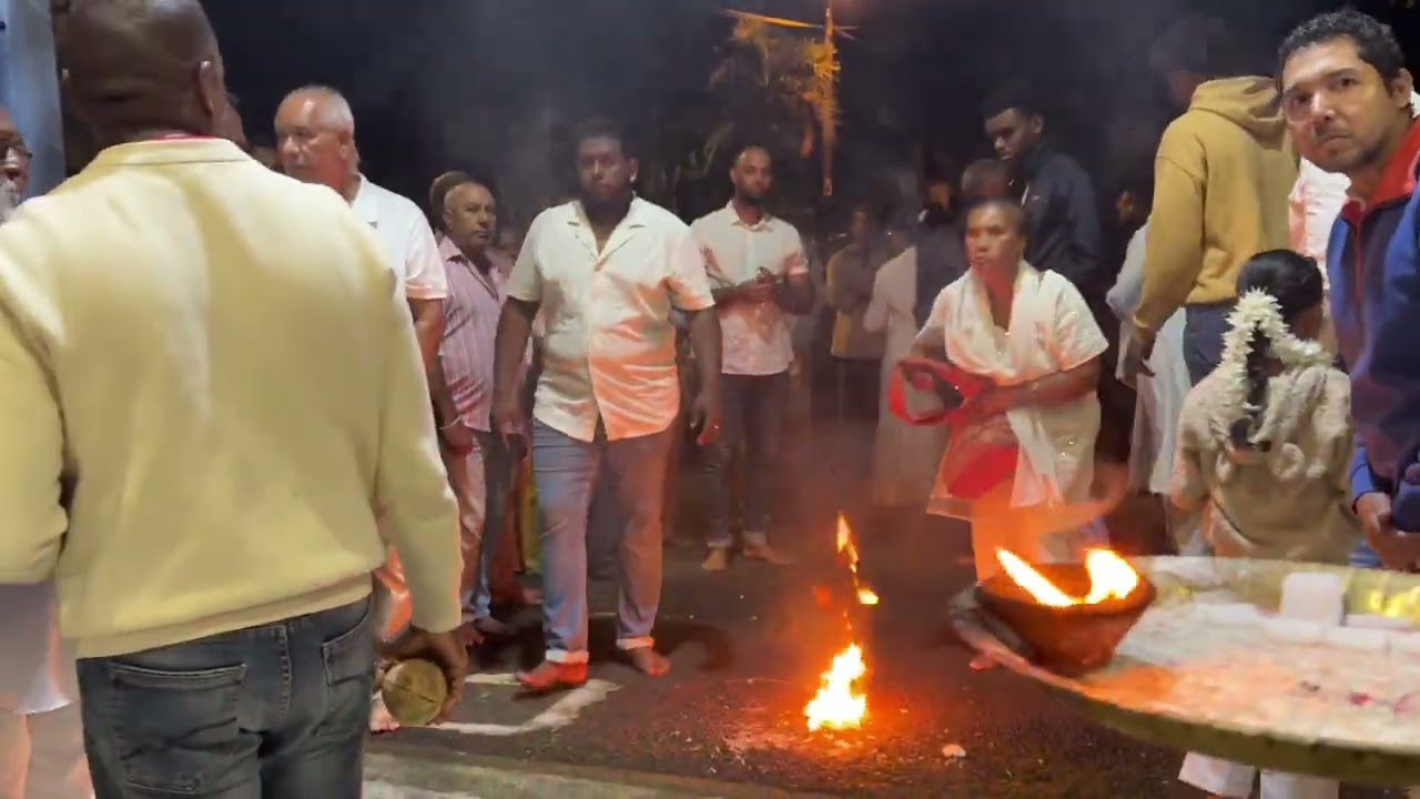 Célébration de la Déesse Marliemmen Temple de la Famille CADiVEL PETIAYE Slyvio