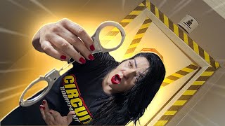 Encontrei Coisas Bizarras No Quarto Do Meu Filho