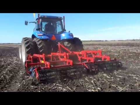 Трактор New Holland