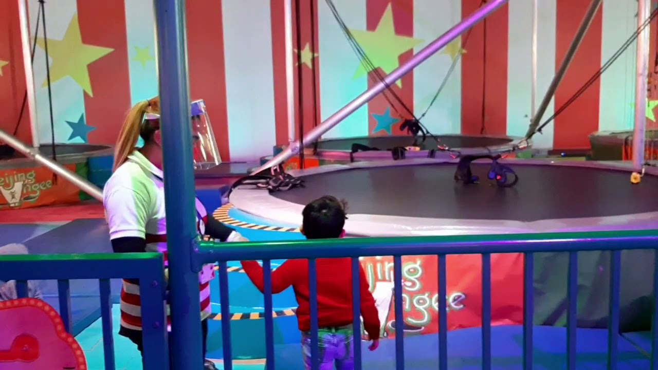 Faaris' 1st Bungee trampoline experience Global Village Dubai, UAE 🇦🇪