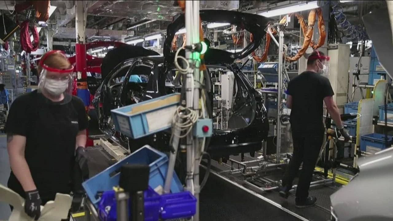 Local auto industry on shortages: 'The light at the end of the tunnel just never comes'