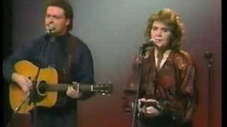 Miniatura de vídeo de "Alison Krauss & Union Station - Two Highways"