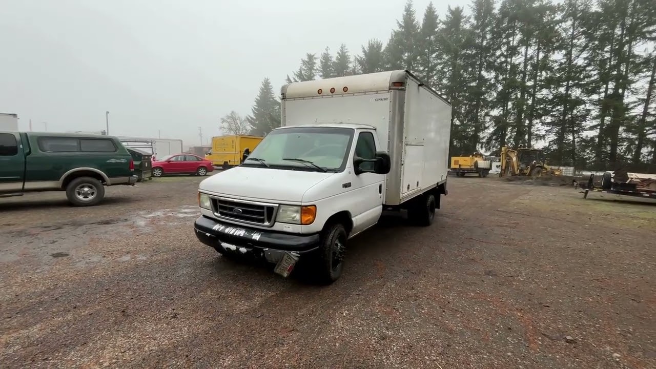 2005 Ford E450 SD Box Truck