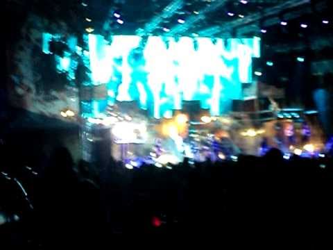 Miley Cyrus - Can't be Tamed, Quito, Ecuador 2011