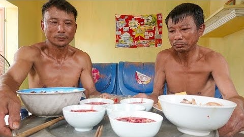 Mùi Khói Bếp I Bữa Cỗ Lòng Lợn Tiết Canh Cùng Hai Anh Trai Nông Dân