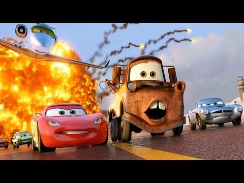 Şimşek Mekkuin Arkadaşları Mater ve Fillmore ile Yarışıyor (Arabalar 2 Oyunu)