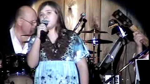 Kirsten Walker sings at Kentucky Opry Talent Search