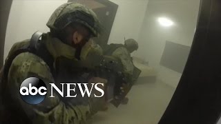 El Chapo | GoPro Helmet POV Footage of Raid Capturing Joaquin Guzman Resimi