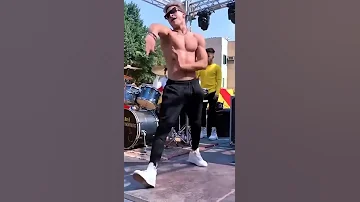 رقص علي إسلام كابونجا انا لبسي اوفر سايز عمر فركش 