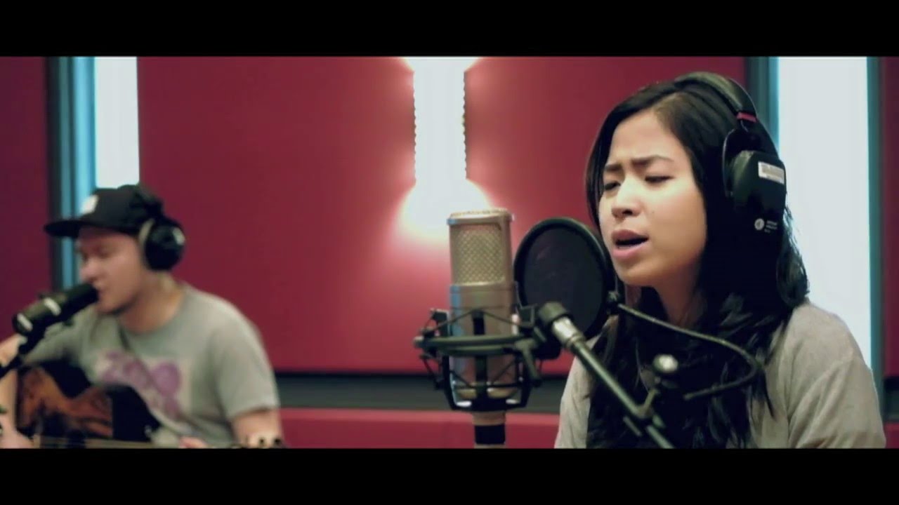 Love On The Line by Hillsong (Acoustic Cover) - YouTube
