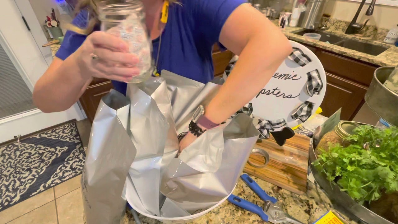 How Many Cups Fit In A Gallon Mylar Bag?