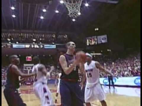 Dayton Flyers Freshman Luke Fabrizius makes it rai...